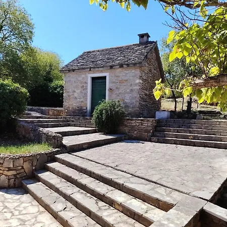 Villa Rokovi Dvori Trbounje