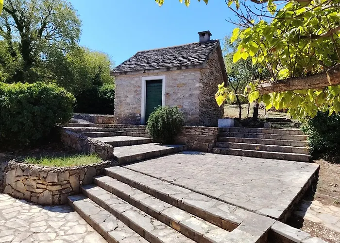 Villa Rokovi Dvori Trbounje